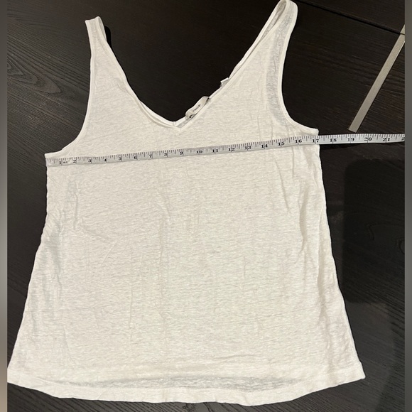 Vince 100% Linen Double V-Neck Camisole Tank White Large EUC - Picture 7 of 8